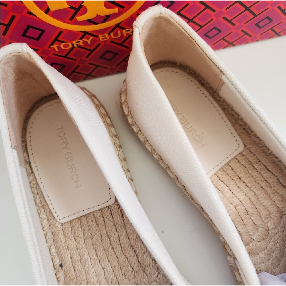 Tory Burch White Espadrilles with Brown Logo - Picture 5 of 5